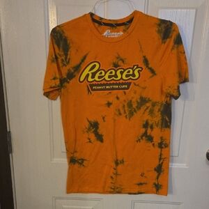 Reese's Tee Shirt Size XL